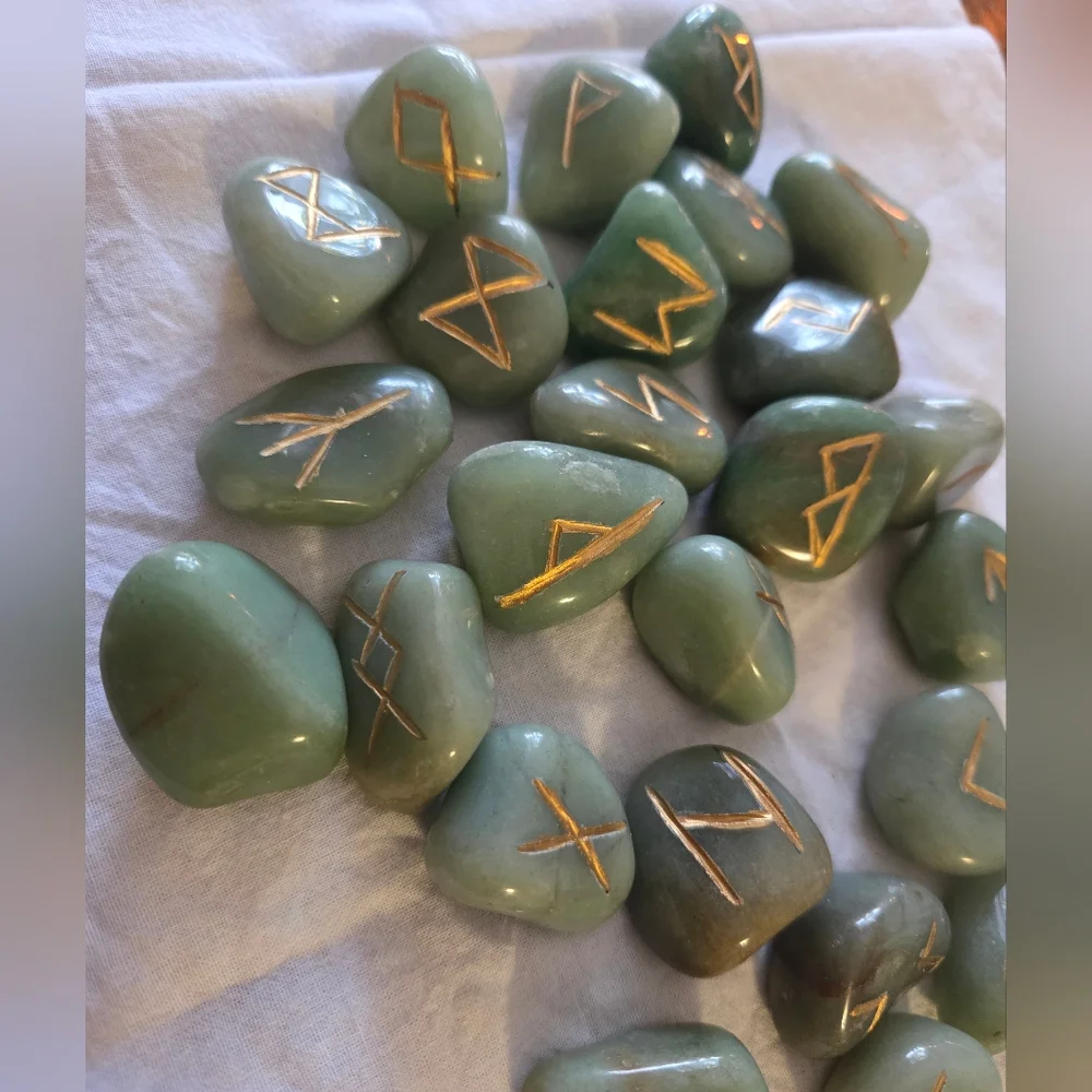 Aventurine Runes - Picture 2 of 2